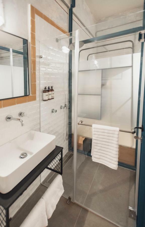 Jojo Tlv Hotel Тел Авив Екстериор снимка