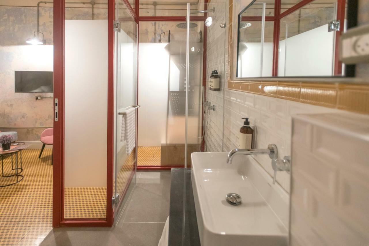 Jojo Tlv Hotel Тел Авив Екстериор снимка